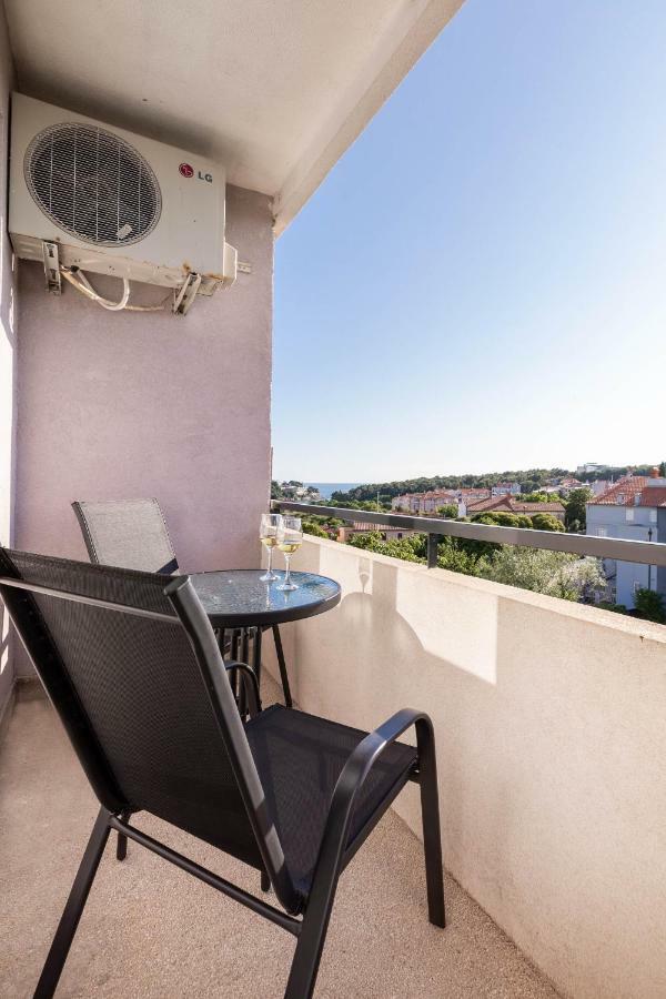 Apartment Sole Pula Exterior photo
